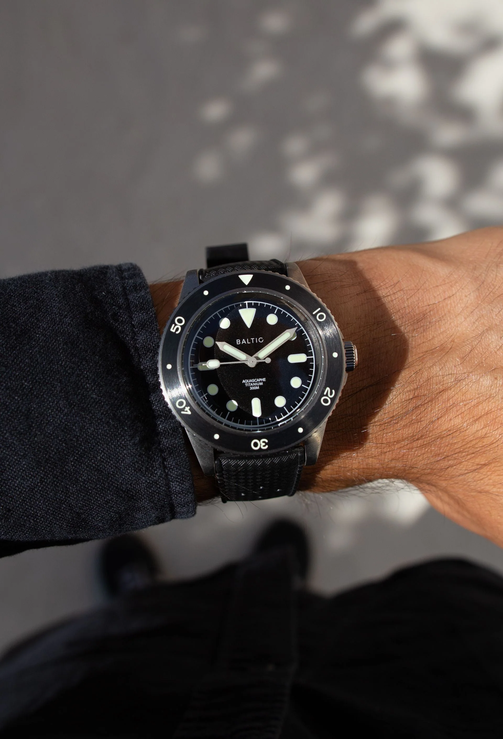 Baltic Aquascaphe Titanium Black - Black Tropic Strap - Image 5