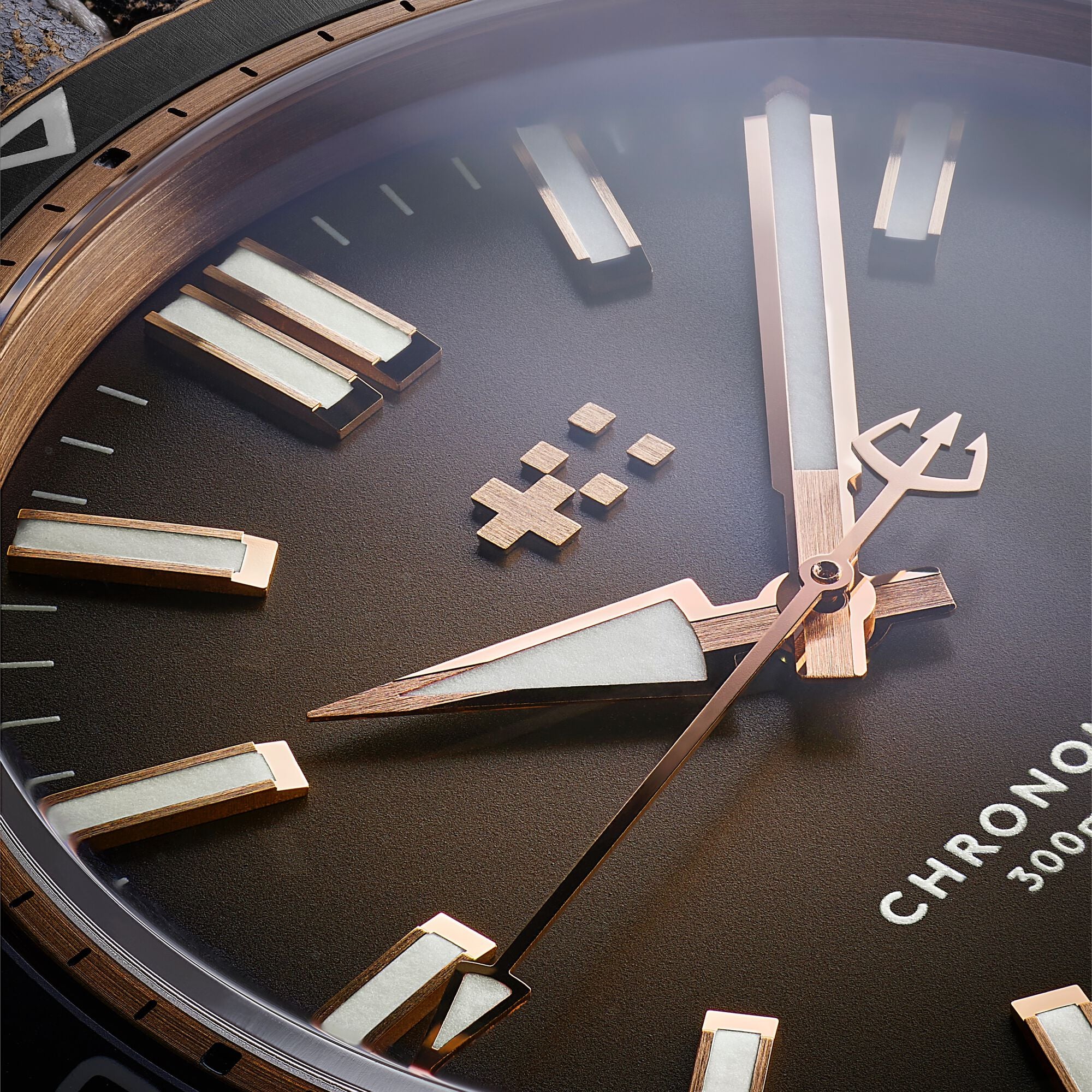 Christopher Ward C60 Pro 300 Bronze - Brown Ombré - Hybrid rubber - Image 6