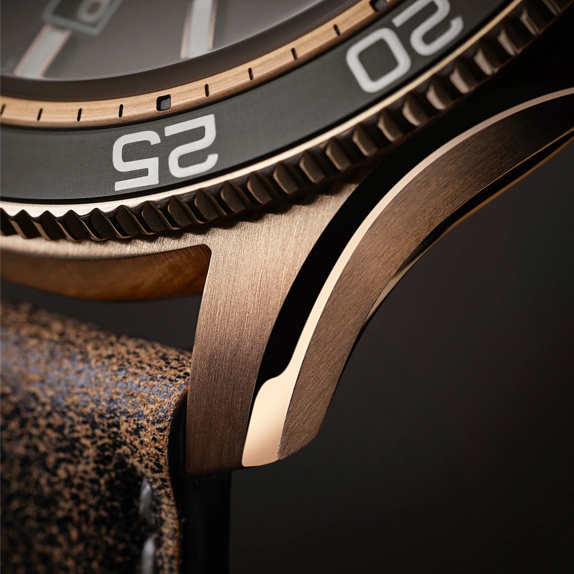 Christopher Ward C60 Pro 300 Bronze - Brown Ombré - Hybrid rubber - Image 9