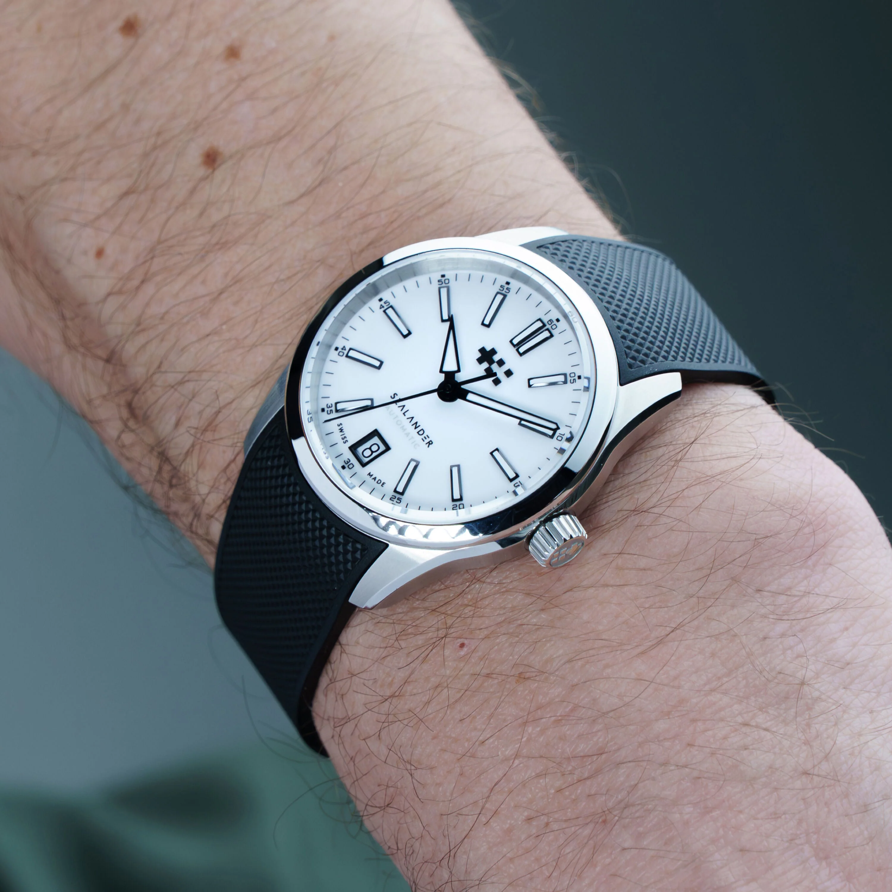 Christopher Ward C63 Sealander Automatic 36mm – White - Image 12