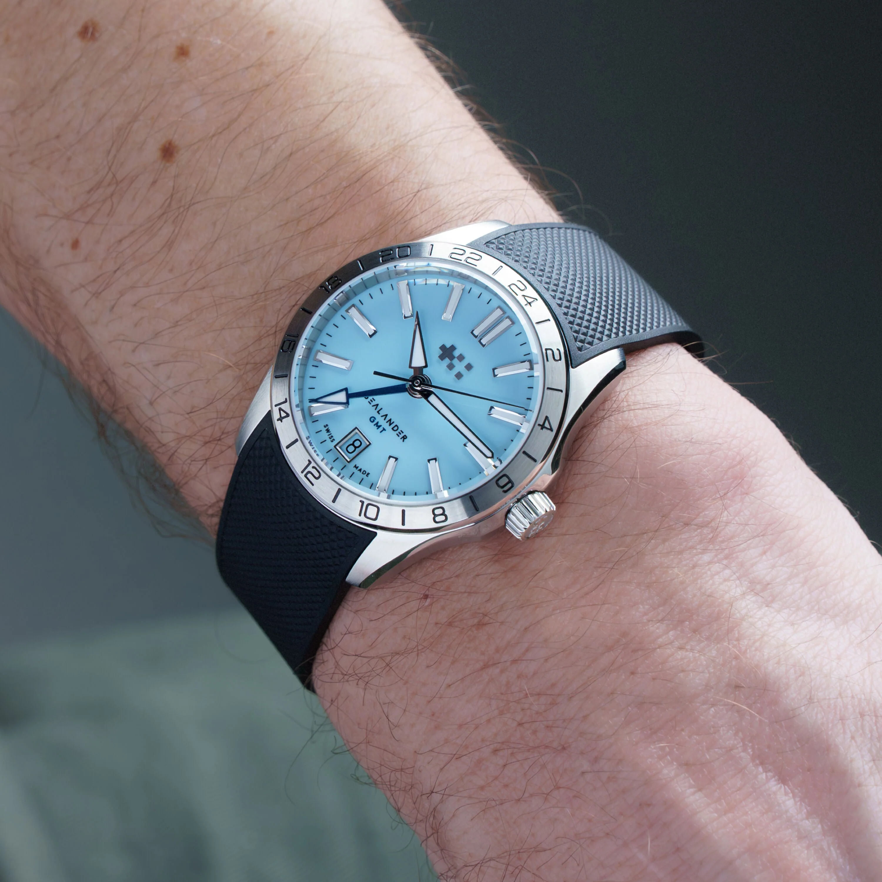 Christopher Ward C63 Sealander GMT 36mm – Sky Blue - Image 12
