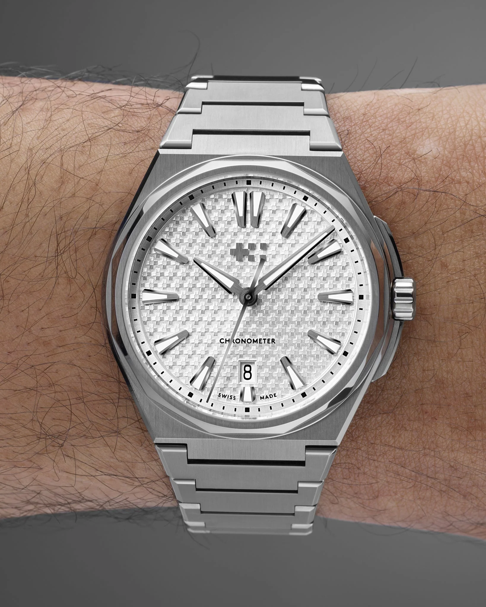 Christopher Ward The Twelve Titanium - Arctic White - Non-Fumé 40mm - Image 5