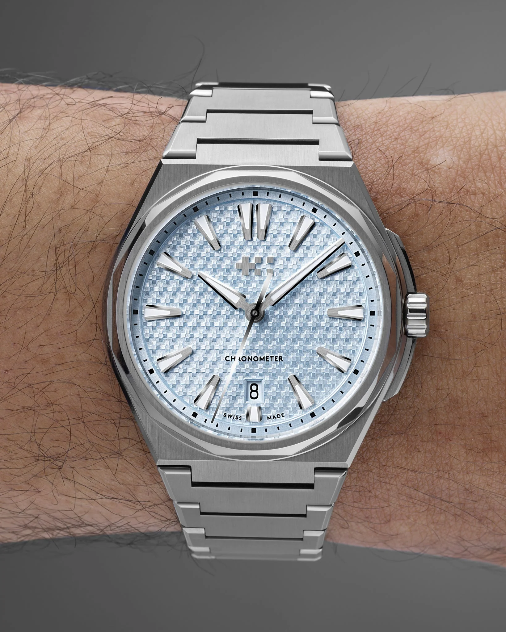 Christopher Ward The Twelve Titanium - Glacier Blue - Non-Fumé 40mm - Image 9