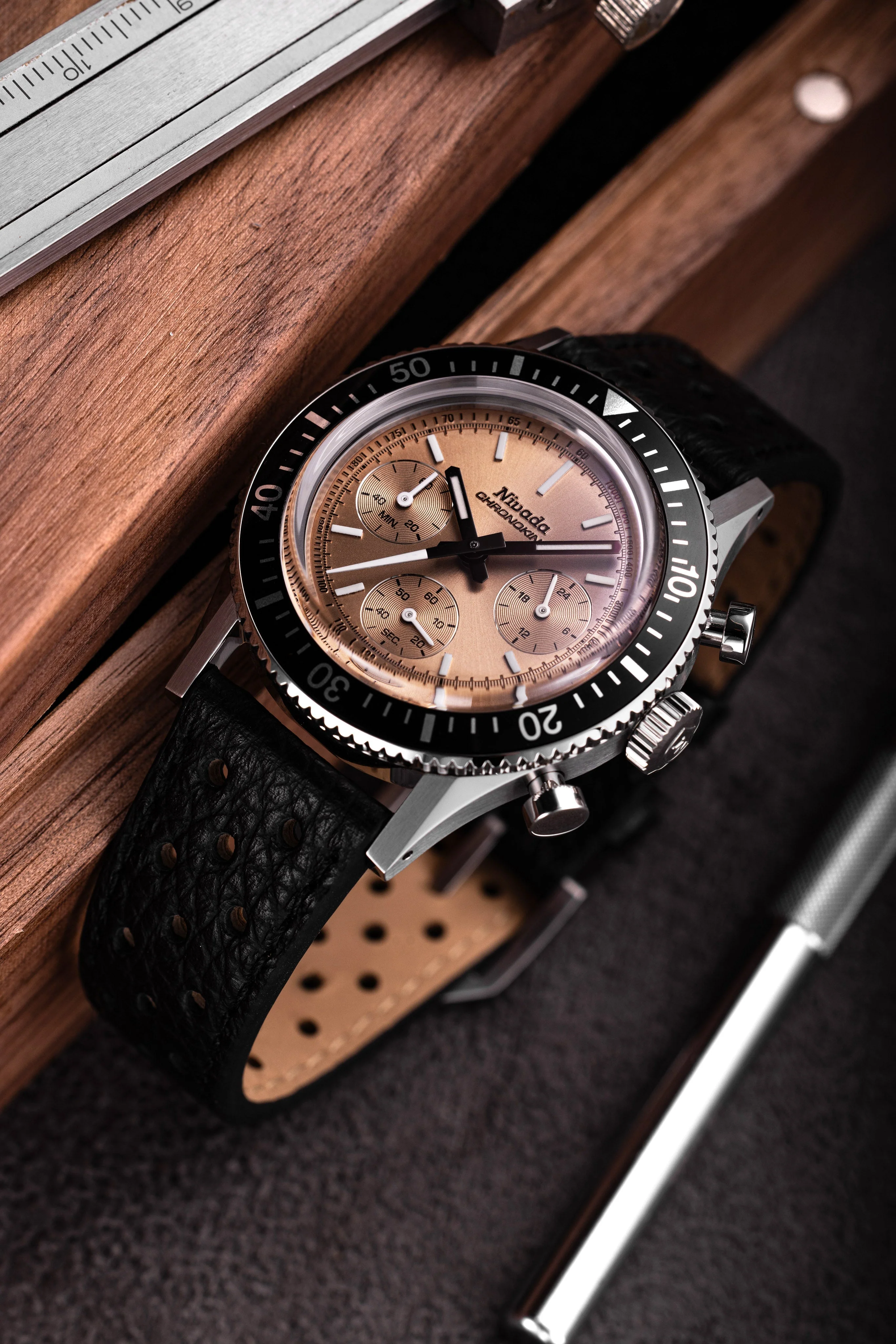 Nivada Grenchen Chronoking Mecaquartz Salmon - Image 6