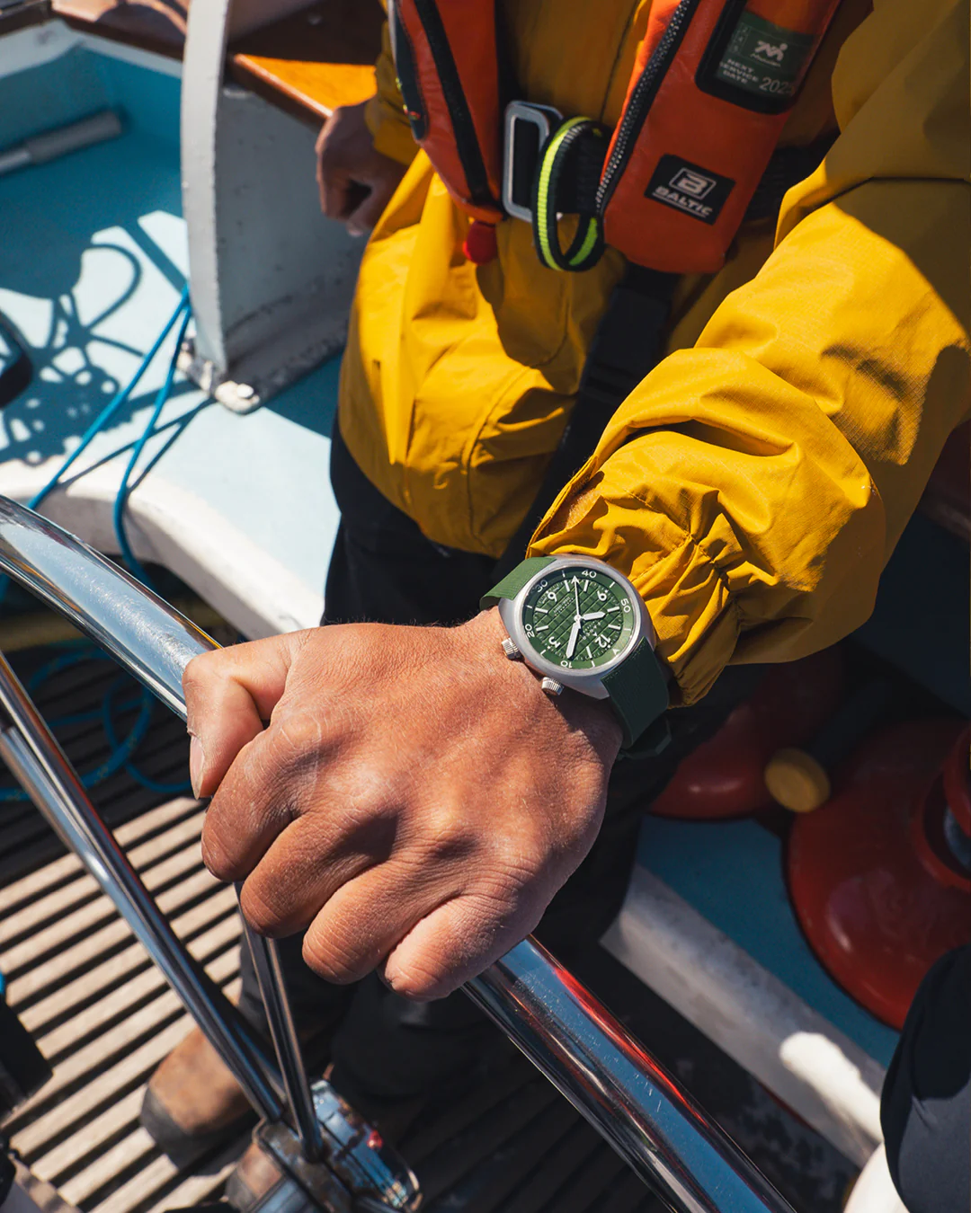 Farer Hecla Hunter Green Aqua Compressor - Titanium Dive Watch - Image 18