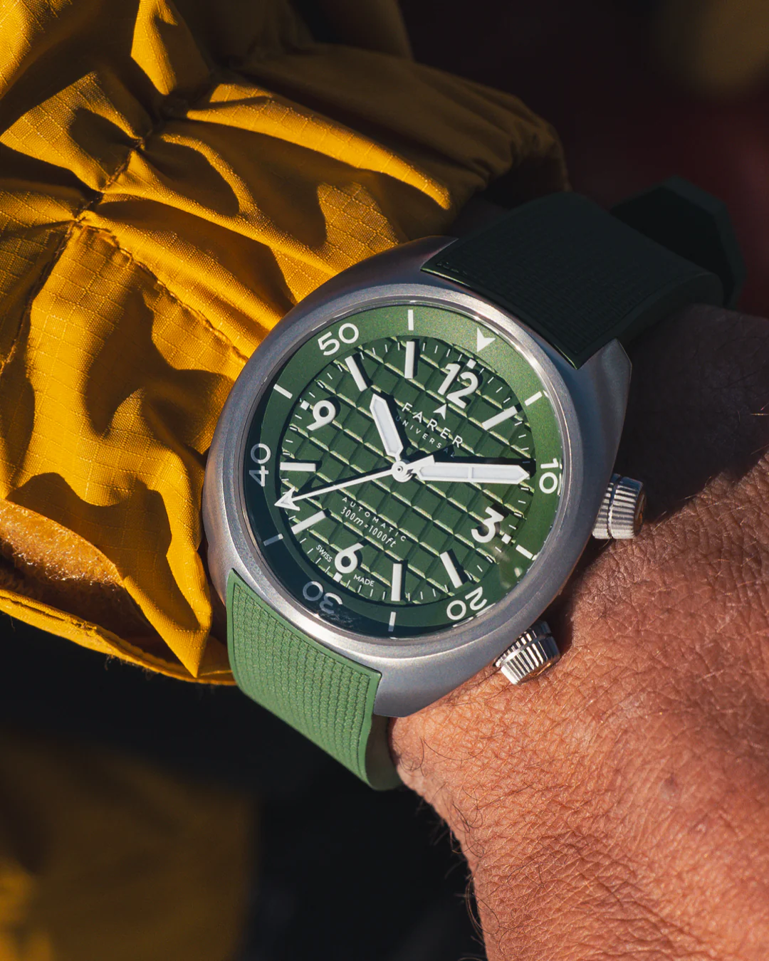 Farer Hecla Hunter Green Aqua Compressor - Titanium Dive Watch - Image 19