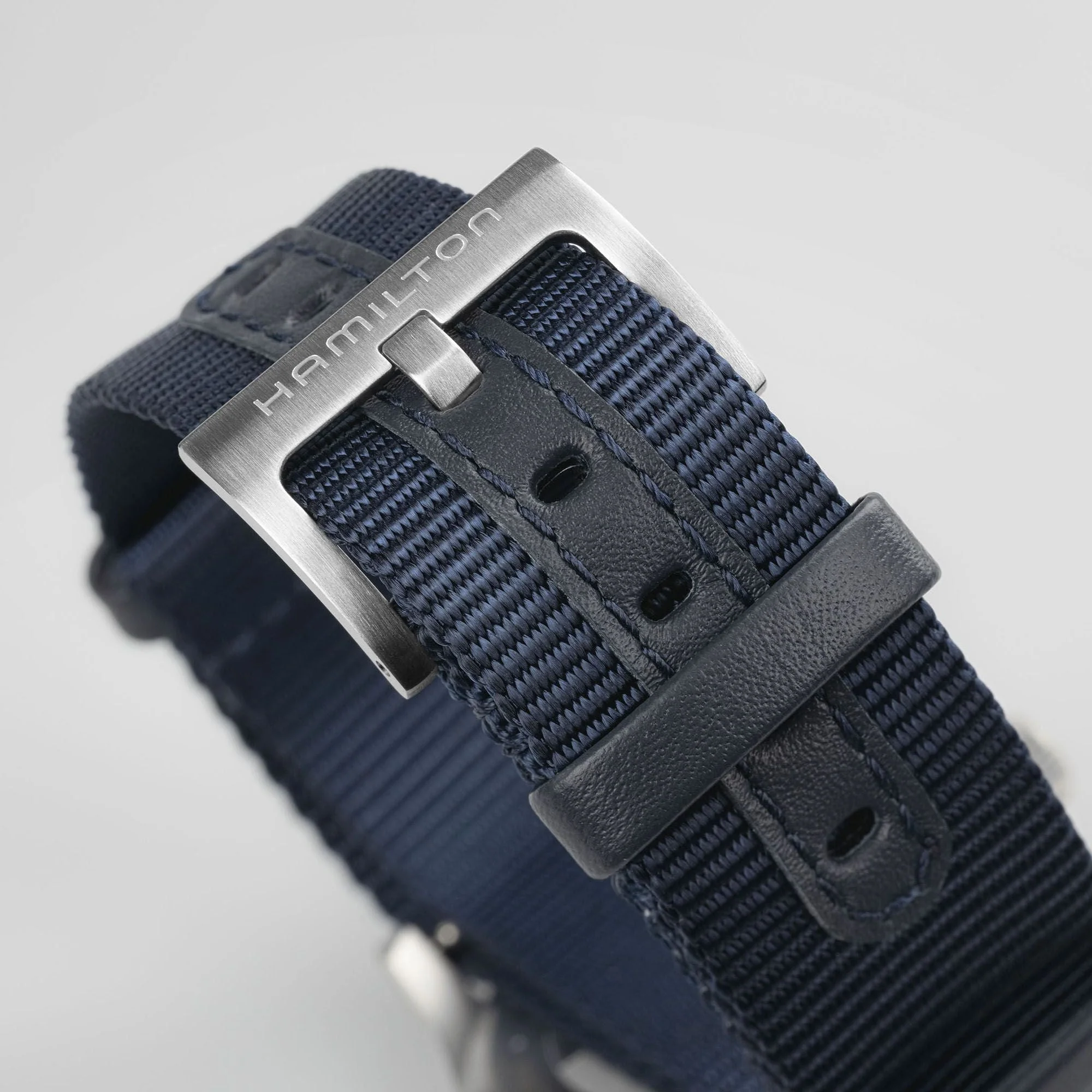Hamilton Khaki Field Mechanical 38mm - Image 4