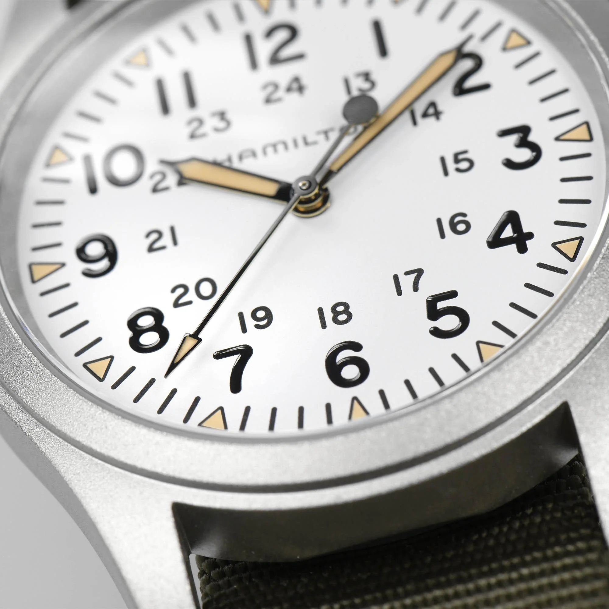 Hamilton Khaki Field Mechanical 38mm - Image 3