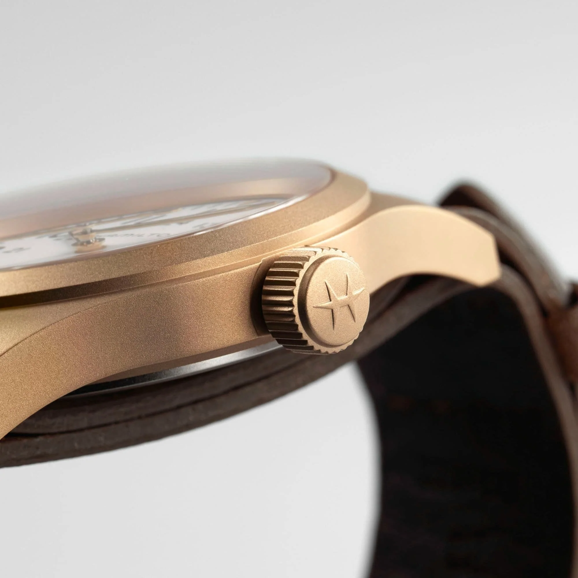 Hamilton Khaki Field Mechanical Bronze 38mm - Image 4
