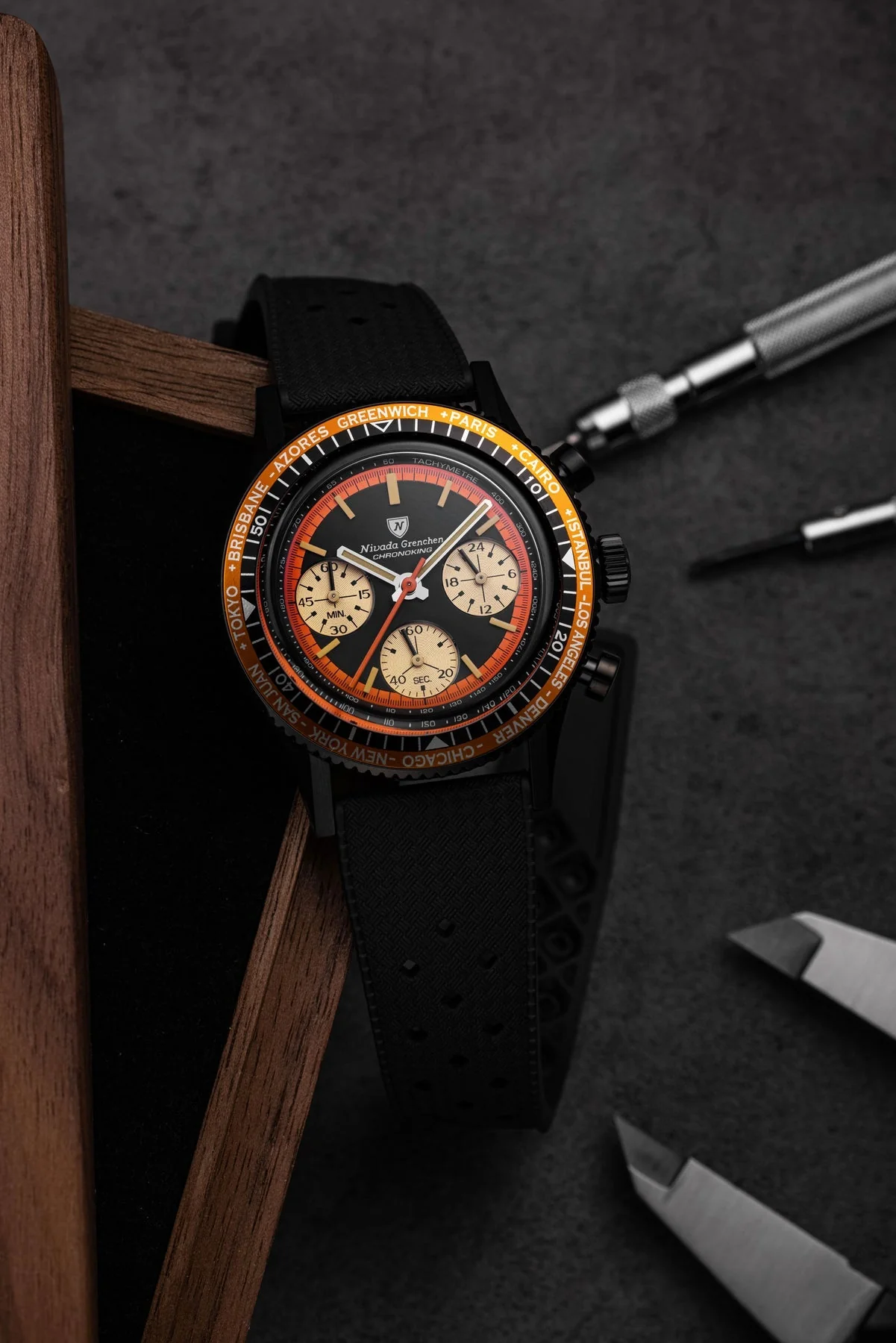 Nivada Grenchen Chronoking Mecaquartz Black - Image 13