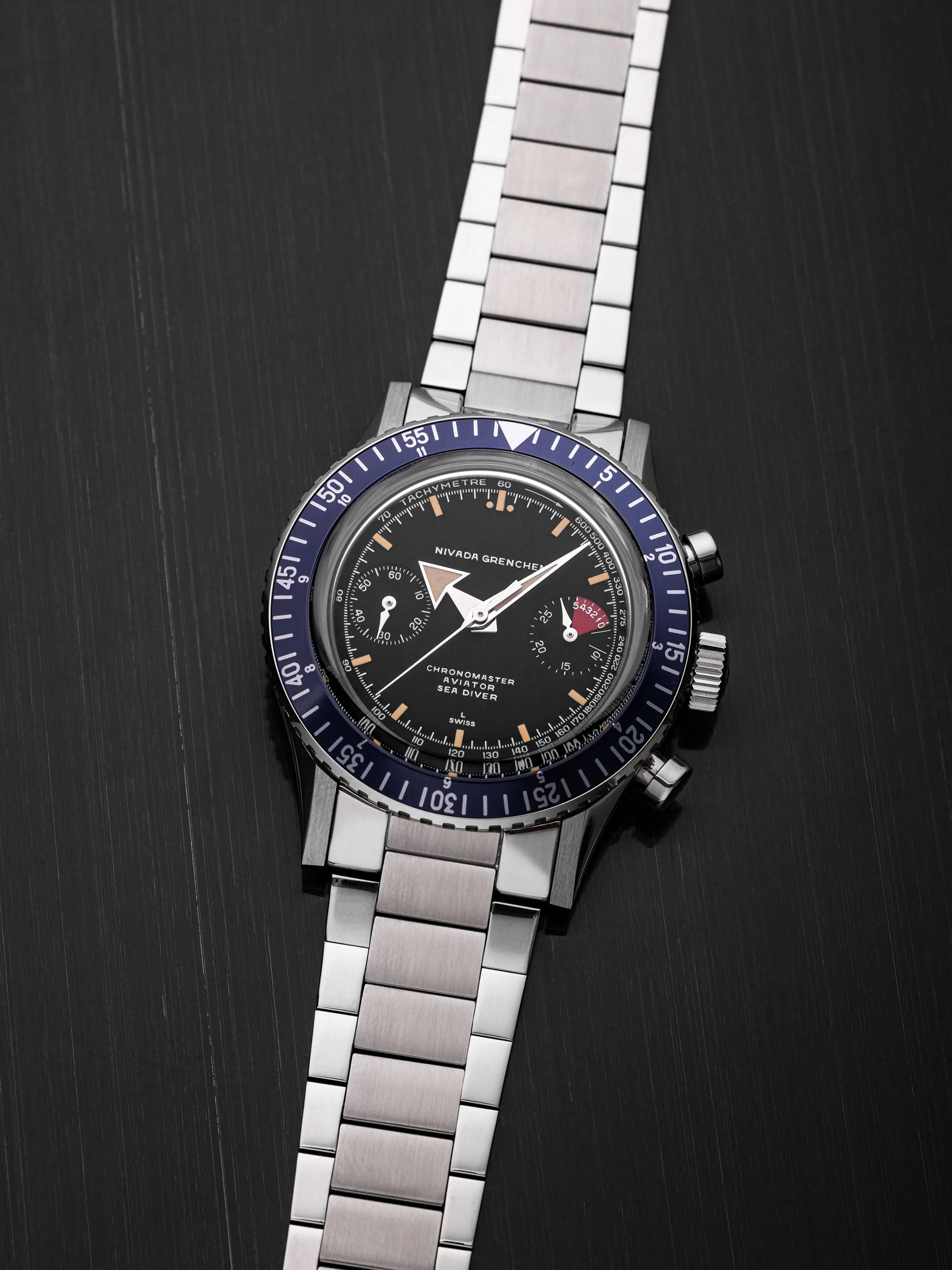 Nivada Grenchen Chronomaster Broad Arrow - Inter Bezel - Image 11