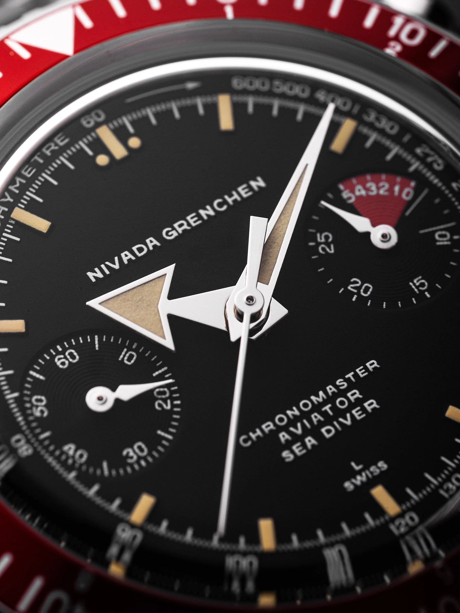 Nivada Grenchen Chronomaster Broad Arrow - Inter Bezel - Image 9
