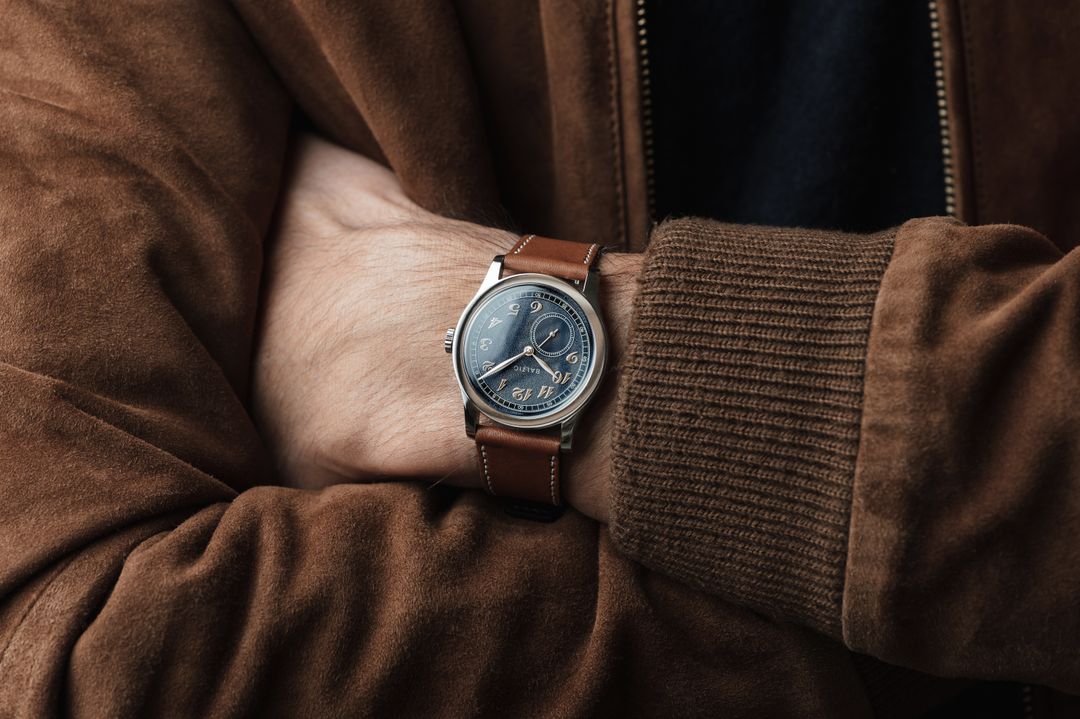 Baltic MR01 Blue 36mm - Brown Leather Strap - Image 4