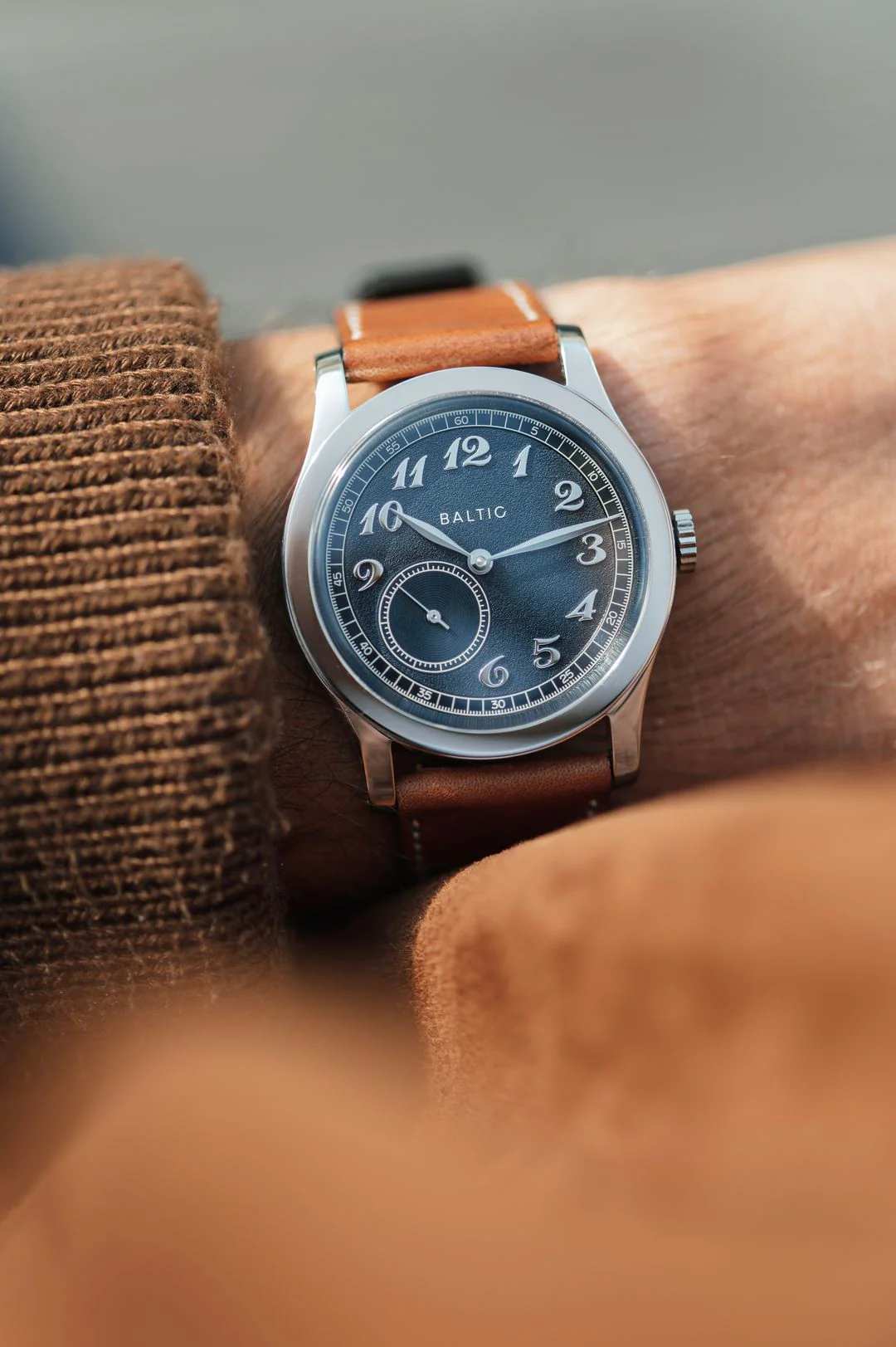 Baltic MR01 Blue 36mm - Brown Leather Strap - Image 7